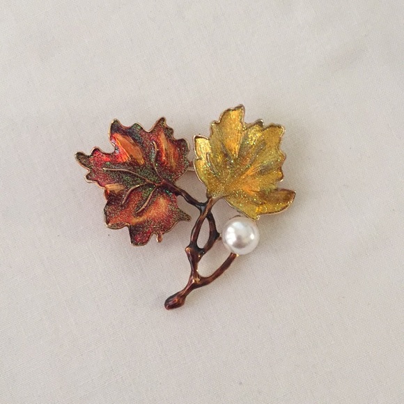 🍏50% OFF/3+...Glittering Maple Leaves Brooch - Picture 6 of 9